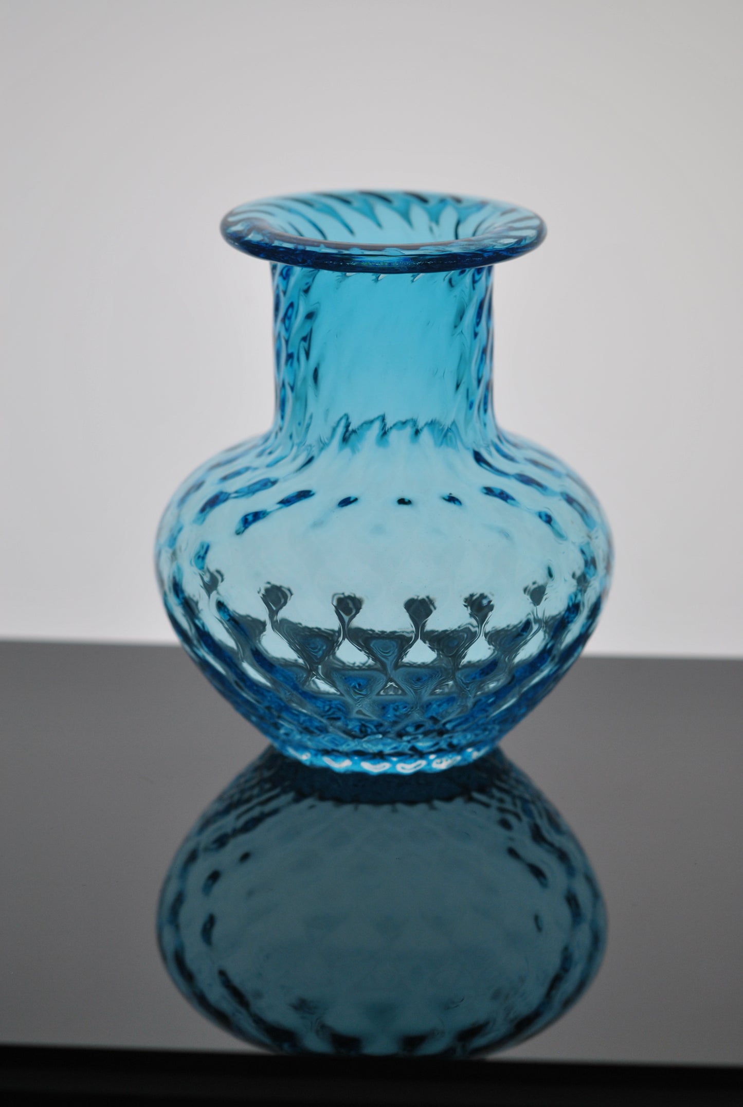 Medium Optic Vase